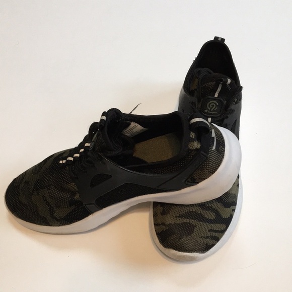 C9 by Champion Poise 2 Green Camo Sneakers (6) GUC - Picture 5 of 9